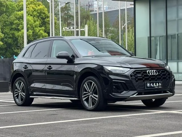 Audi Q5L Sportback 2022 40 TFSI RS Kit Burn Rate Type exterior photo 3