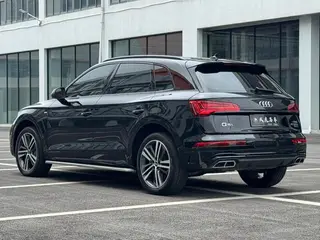 Audi Q5L Sportback 2022 40 TFSI RS Kit Burn Rate Type interior photo 12