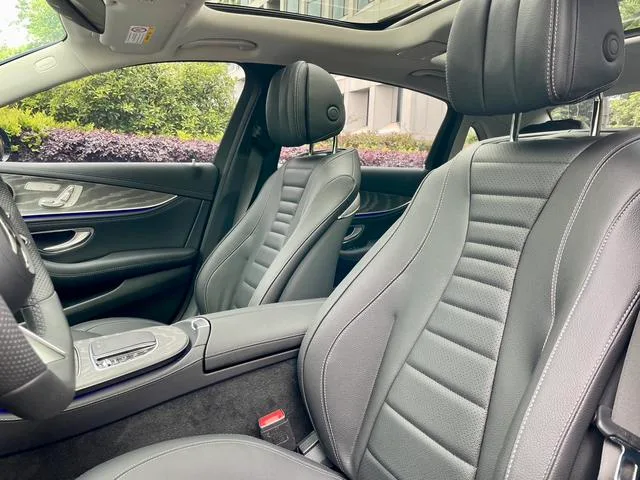 Mercedes-Benz E-Class 2022 Restyling E 300 L Fashionable sports car interior photo 12