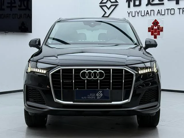 Audi Q7 2021 55 TFSI quattro S line Sporty exterior photo 2