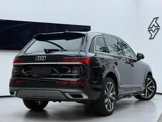 Audi Q7 2021 55 TFSI quattro S line Sporty exterior photo 3