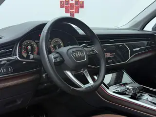 Audi Q7 2021 55 TFSI quattro S line Sporty exterior photo 6