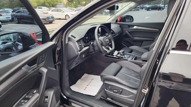 Audi Q5L 2022 Reforma 45T Lujo y elegante interior foto 12
