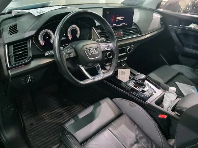 Audi Q5L 2022 40T Deluxe dinámico exterior foto 3