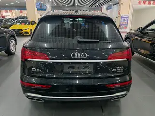 Audi Q5L 2022 40T Deluxe dinámico interior foto 8