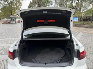 Audi A4L 2022 40 TFSI Tipo dinámico de moda interior foto 18