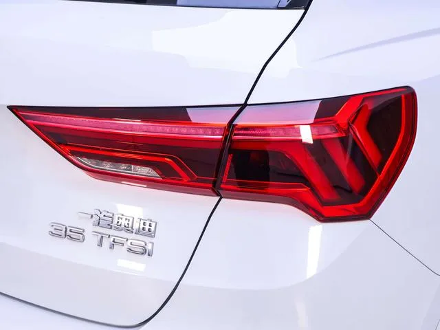 Audi Q3 2024 35 TFSI Mode dynamique extérieur photo 10