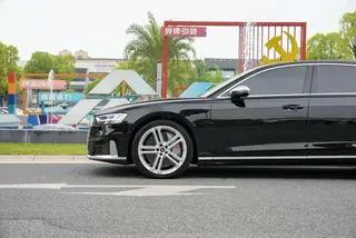 Audi S8 2021 S8L 4.0TFSI quattro exterior foto 8