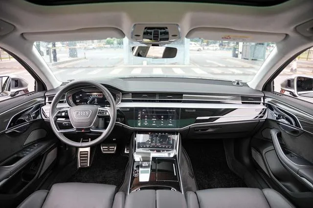 Audi S8 2021 S8L 4.0TFSI quattro interior foto 13