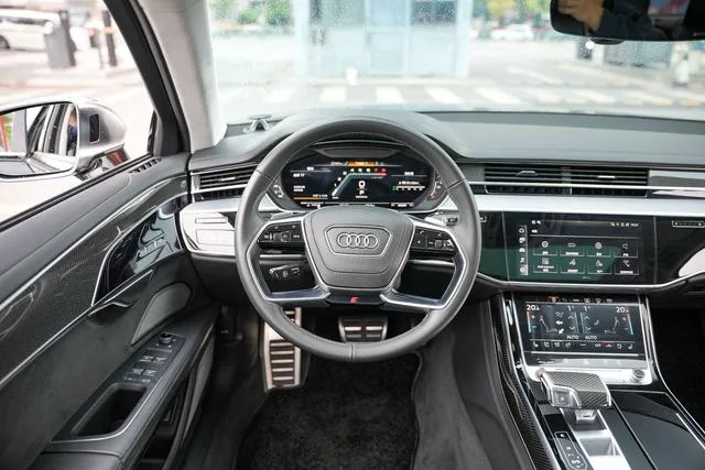 Audi S8 2021 S8L 4.0TFSI quattro interior foto 14