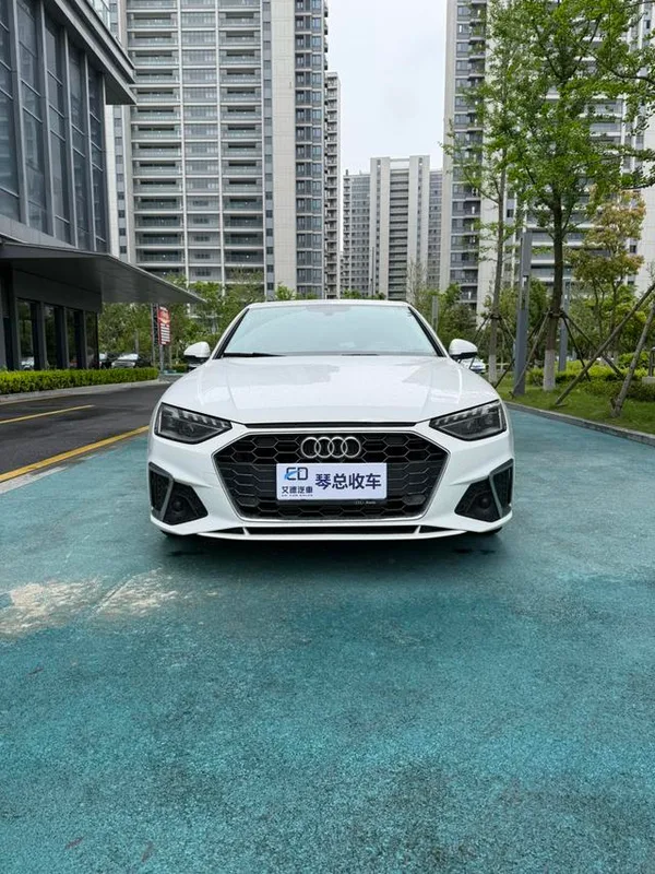 Audi A4L 2022 40 TFSI Mode dynamique extérieur photo 2