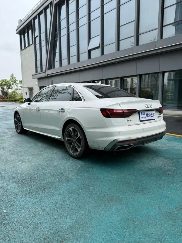 Audi A4L 2022 40 TFSI Mode dynamique intérieur photo 7