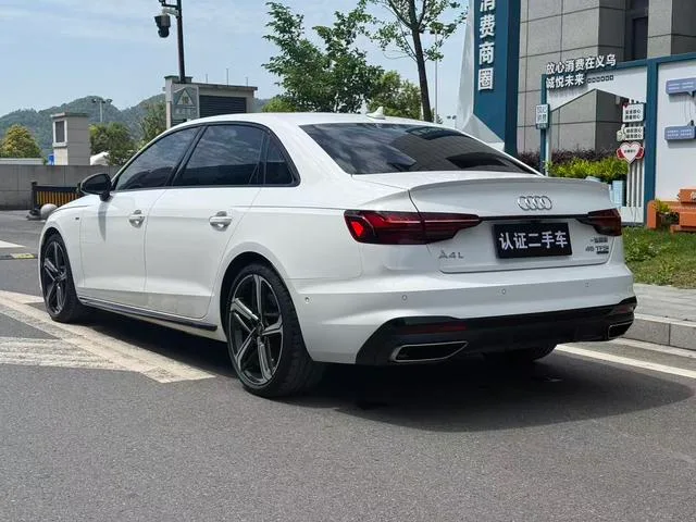 Audi A4L 2022 45 TFSI quattro Choose dynamic type exterior photo 5
