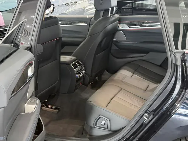 BMW 6 Series GT 2022 630i M Sports suit exterior photo 7