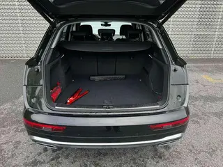 Audi Q5L 2022 40T Deluxe Dynamic interior photo 16