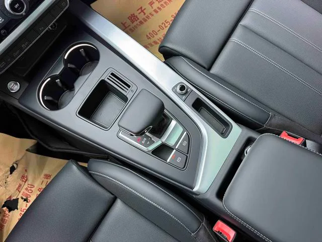 Audi A4L 2024 40 TFSI Fashion dynamic type interior photo 11