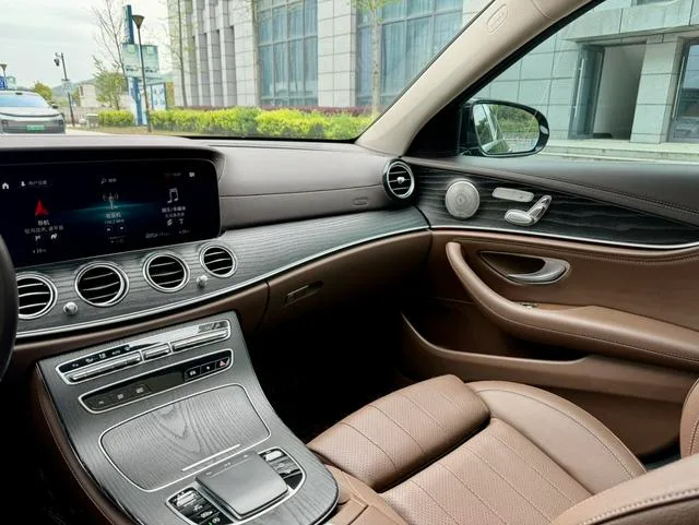 Mercedes-Benz E-Class 2022 E 300 L Люксовый Седан экстерьер фото 8