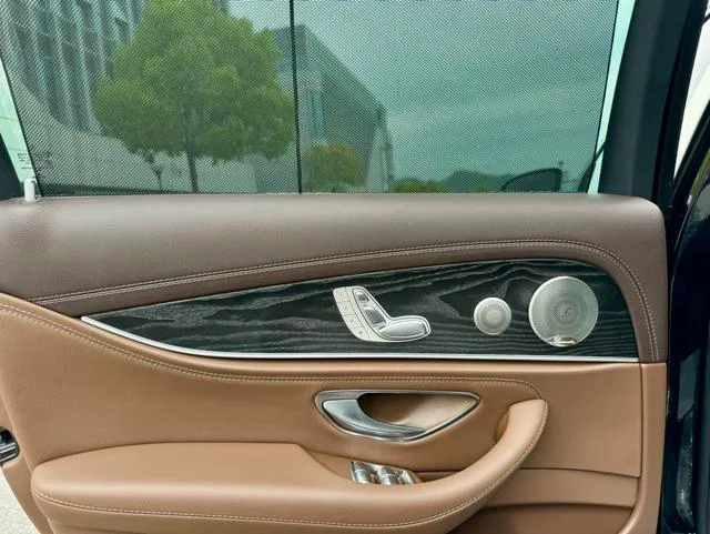 Mercedes-Benz E-Class 2022 E 300 L Люксовый Седан интерьер фото 10