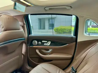 Mercedes-Benz E-Class 2022 E 300 L Люксовый Седан интерьер фото 12