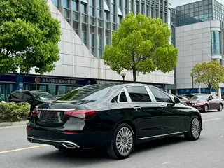 Mercedes-Benz E-Class 2022 E 300 L Люксовый Седан интерьер фото 16