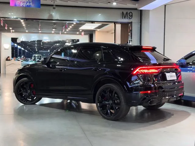 Audi RS Q8 2022 RS Q8 4.0T extérieur photo 4