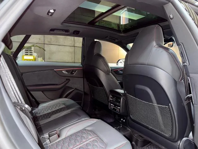 Audi RS Q8 2022 RS Q8 4.0T intérieur photo 19