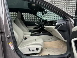 Audi A5L 2026 2.0T Versión deportiva interior foto 12