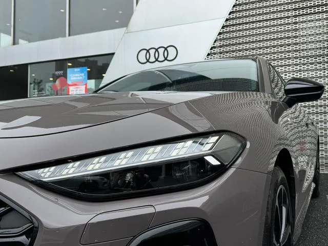 Audi A5L 2026 2.0T Versión deportiva interior foto 14