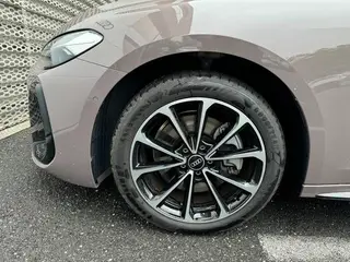 Audi A5L 2026 2.0T Versión deportiva interior foto 16