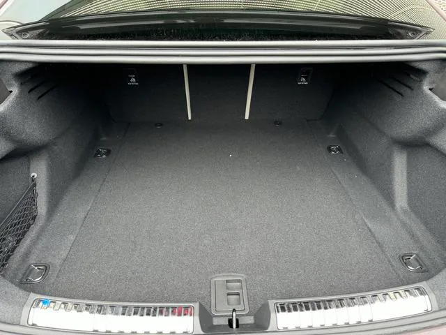 Audi A5L 2026 2.0T Versión deportiva interior foto 18