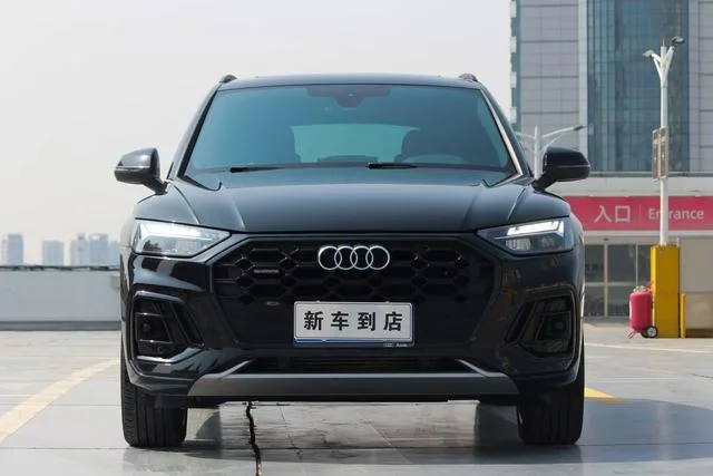 Audi Q5L 2023 40T Deluxe Dynamic exterior photo 2