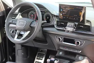 Audi Q5L 2023 40T Deluxe Dynamic interior photo 12