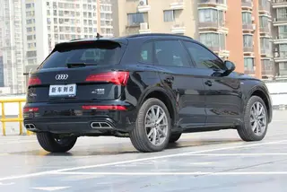 Audi Q5L 2023 40T Deluxe Dynamic interior photo 15