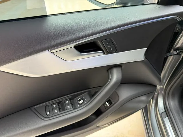 Audi A4L 2023 40 TFSI Tipo dinámico de moda exterior foto 7