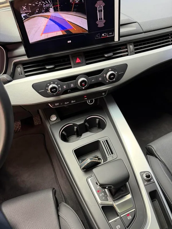 Audi A4L 2023 40 TFSI Tipo dinámico de moda interior foto 12