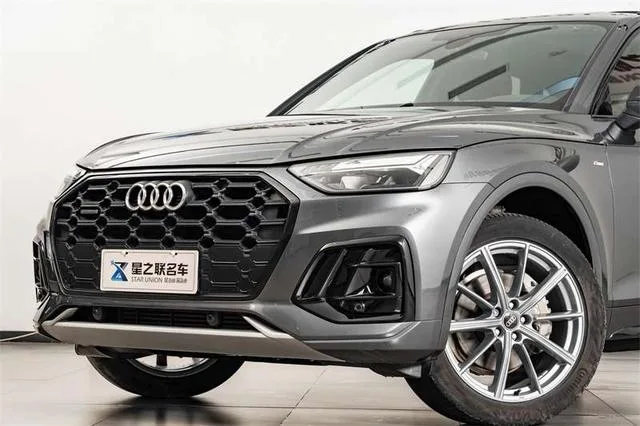 Audi Q5L 2023 40T Deluxe dinámico exterior foto 2