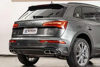 Audi Q5L 2023 40T Deluxe dinámico exterior foto 8