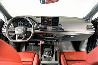 Audi Q5L 2023 40T Deluxe dinámico interior foto 13