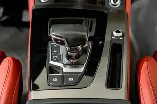 Audi Q5L 2023 40T Deluxe dinámico interior foto 15