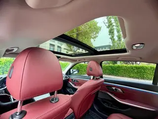BMW i3 2025 eDrive35L interior photo 17