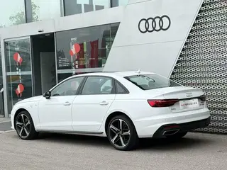 Audi A4L 2024 40 TFSI Deluxe dinámico exterior foto 5