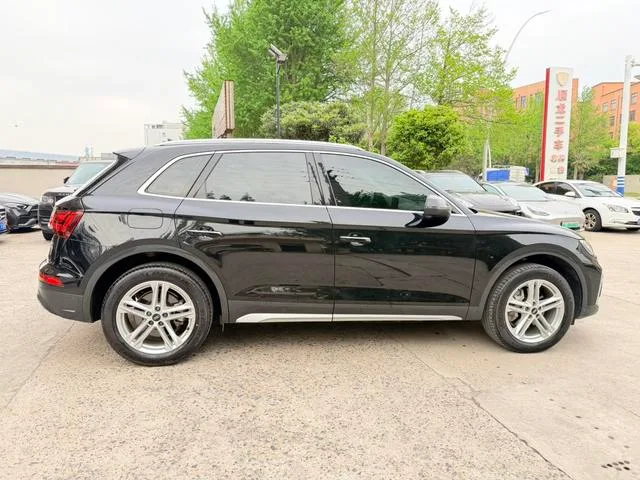 Audi Q5L 2022 40T Deluxe Dynamic exterior photo 5