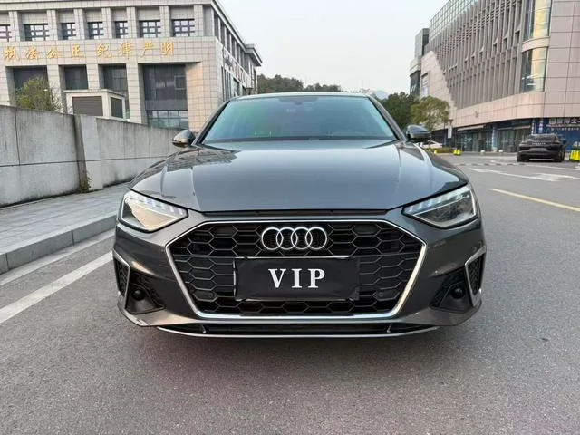Audi A4L 2022 40 TFSI Mode dynamique extérieur photo 2