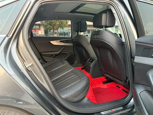 Audi A4L 2022 40 TFSI Mode dynamique intérieur photo 6