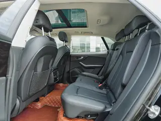 Audi Q8 2022 55 TFSI Deluxe Dynamic interior photo 8
