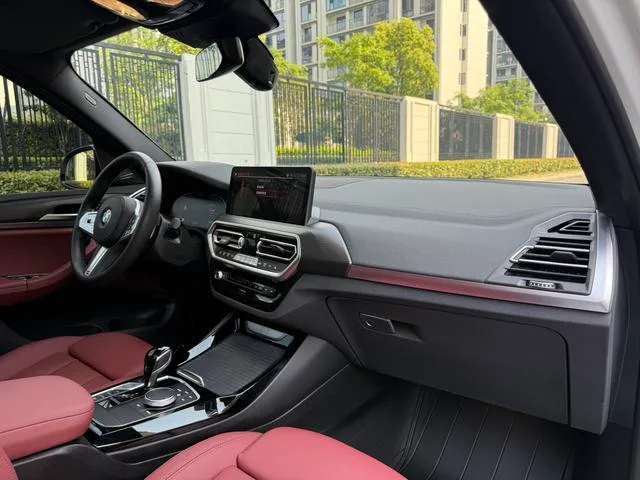 BMW X3 2022 Restyling xDrive30i Premium Class M Obsidian Night Suit interior photo 19