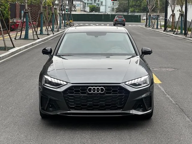 Audi A4L 2022 40 TFSI Tipo dinámico de moda exterior foto 3