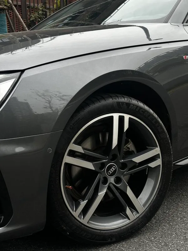 Audi A4L 2022 40 TFSI Tipo dinámico de moda exterior foto 9