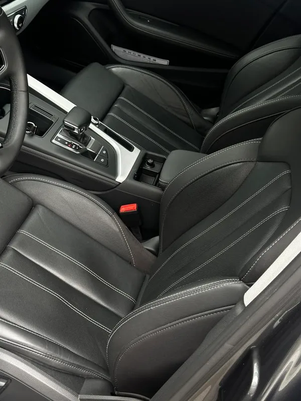 Audi A4L 2022 40 TFSI Tipo dinámico de moda interior foto 12