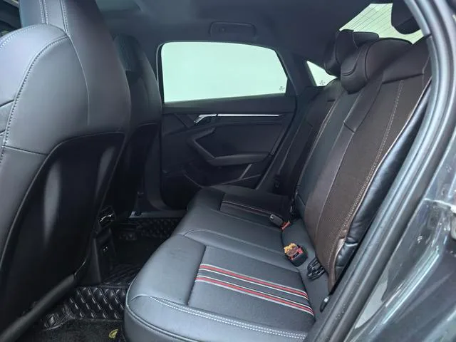 Audi A3 2023 Reforma A3L Limousine 35 TFSI Estilo deportivo de moda exterior foto 7